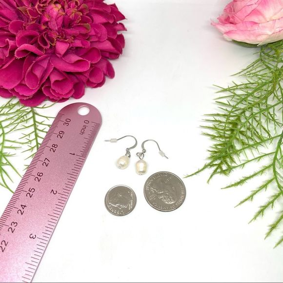 NEW⚜️Freshwater Pearl Semiprecious Drop Earrings - Picture 3 of 5
